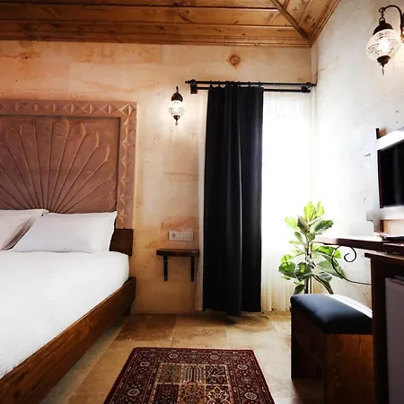 Rocca Stone House Hotel *