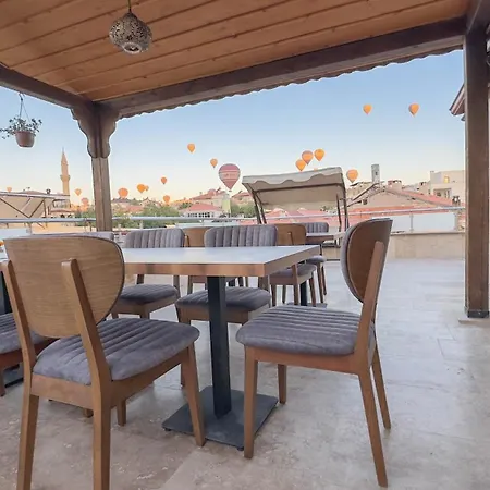 Rocca Stone House * Γκόρεμε