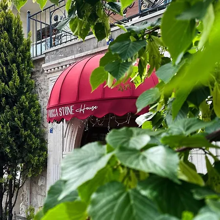 Rocca Stone House Hotel