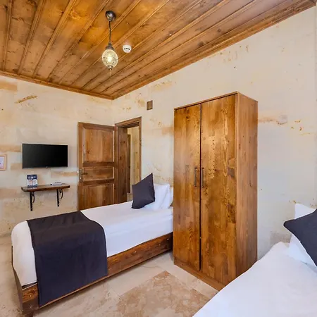 Rocca Stone House Hotel