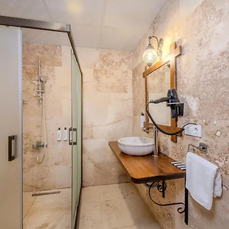 فندق Rocca Stone House غوريمِيه