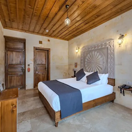 Rocca Stone House Hotel