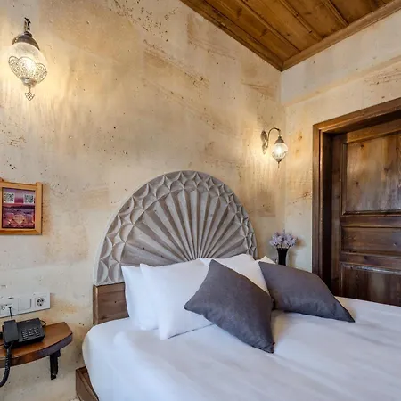 فندق Rocca Stone House *