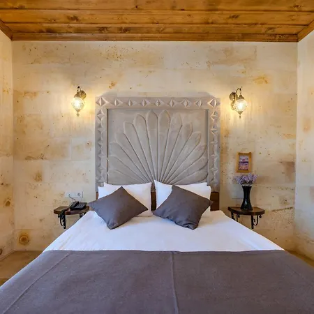 Hotel Rocca Stone House *