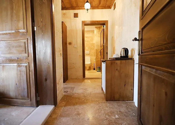 Rocca Stone House Отель *