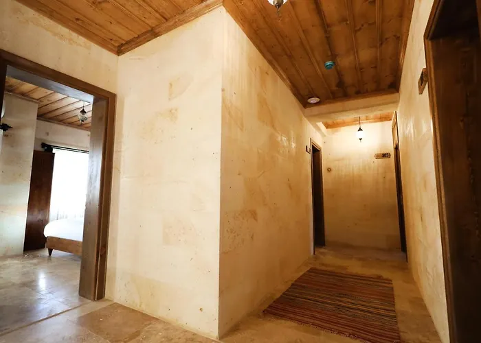 Rocca Stone House * Γκόρεμε