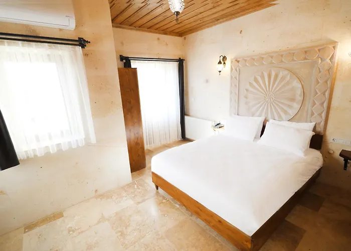 Rocca Stone House Hotell *