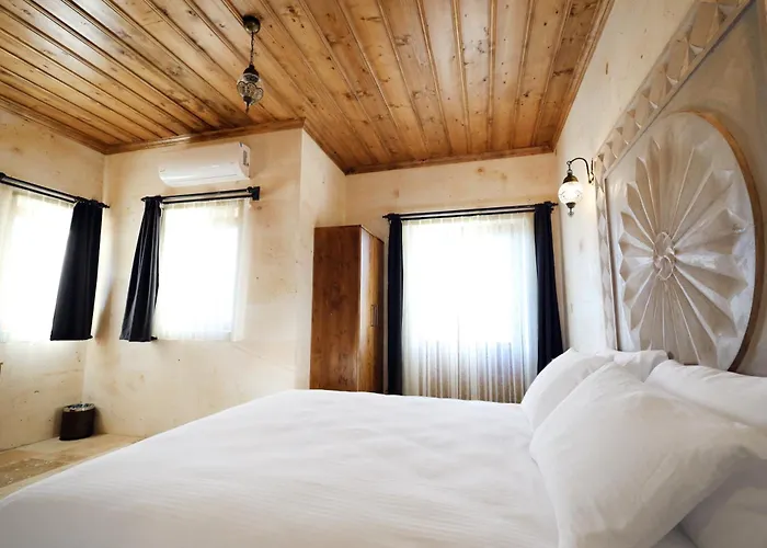 Отель Rocca Stone House