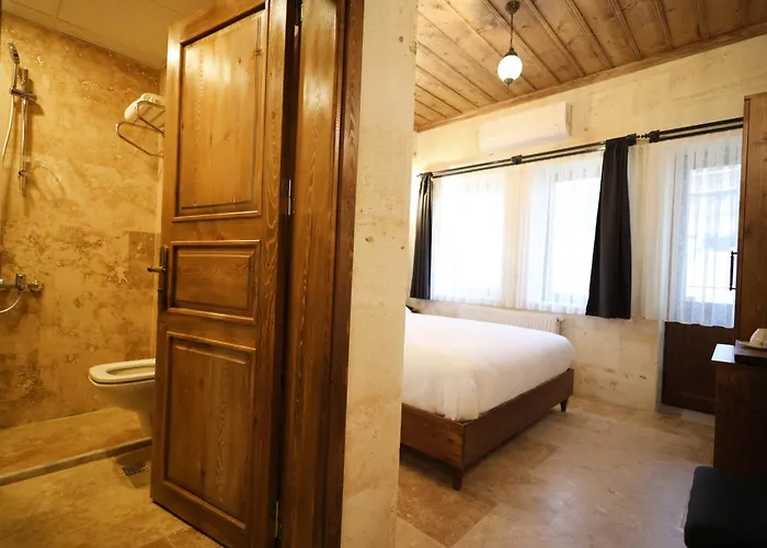 Rocca Stone House Hotell *